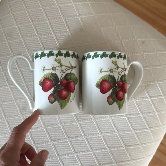 PORTMEIRION Charming White and Red Ceramic Mugs with Strawberry Design - Picture 3 of 4